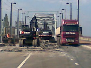 Hein Heun Sloopwerken B.V. - Asfalt rippen