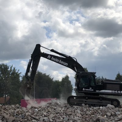 Kraan gebruikt bij totaalsloop en asbestsanering linderflier vroomshoop