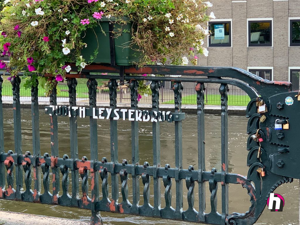 Hein Heun - Asfalt rippen Judith Leysterbrug Amsterdam