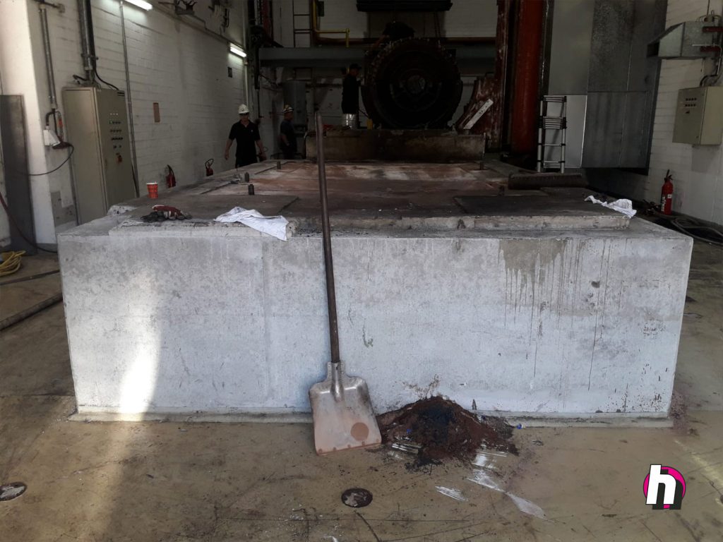 Hein Heun - Electriciteitsturbine amoveren en betonblok zagen