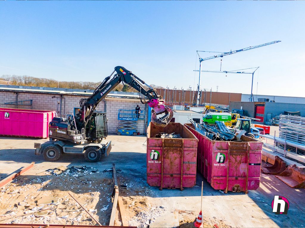 Hein Heun - Demontage bedrijfshal bij bedrijvenpark Nijverdal